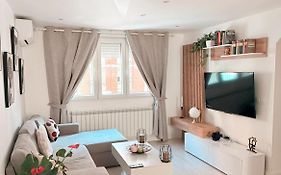 Fantastic Apartment, Newly Renovated